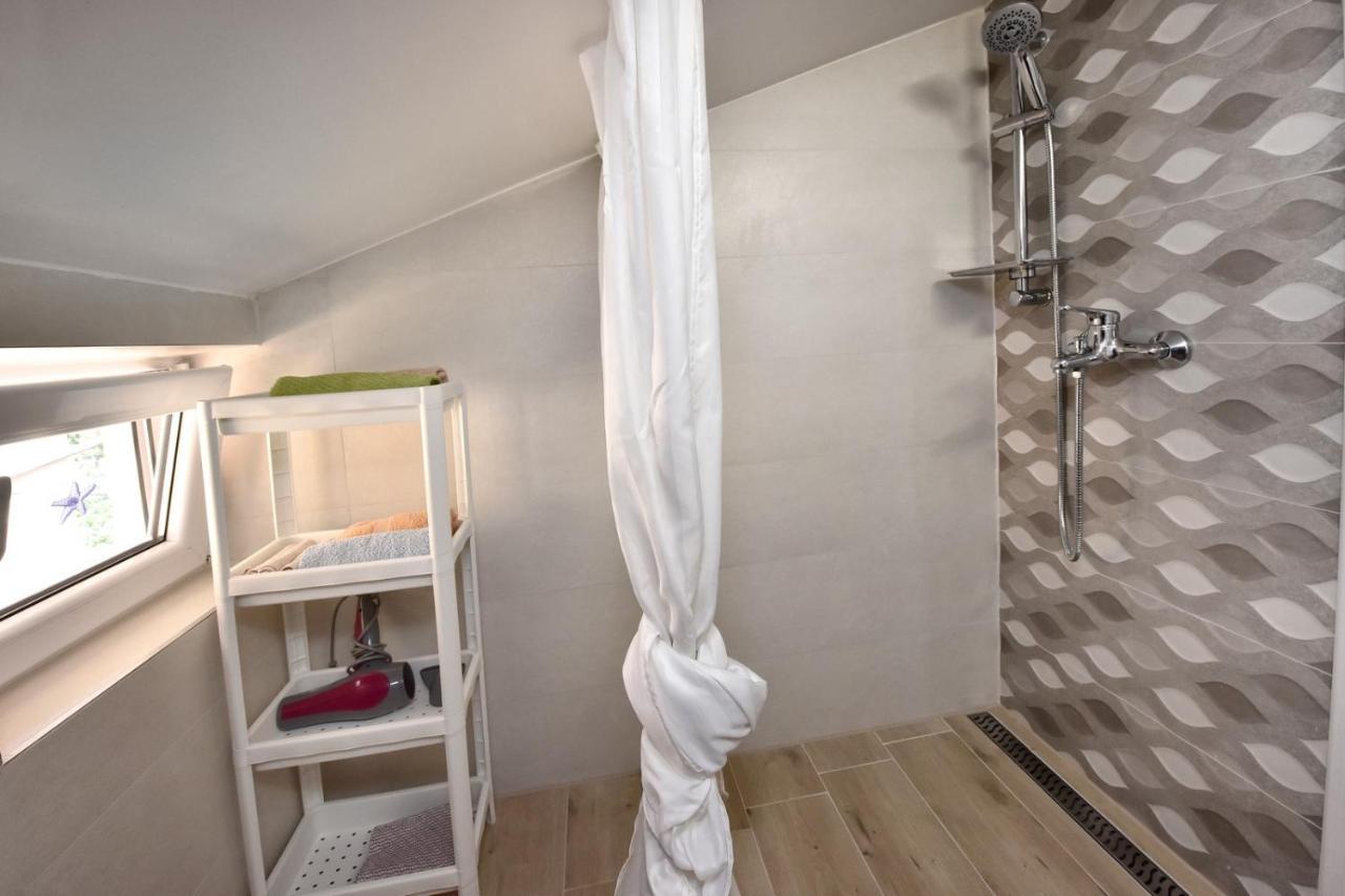 Apartmani Kovac Funtana Exteriér fotografie